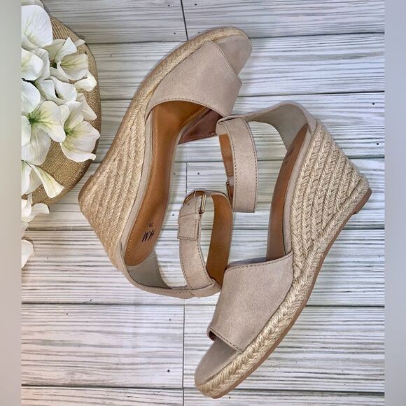 H&M Beige Espadrille Wedge Open Toe Faux Suede Sandals S:7.5 - Picture 9 of 9